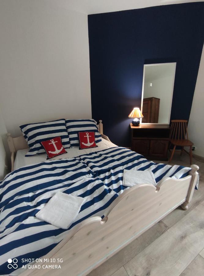 Ster Na Mazury - Apartamenty Мронгово Екстериор снимка